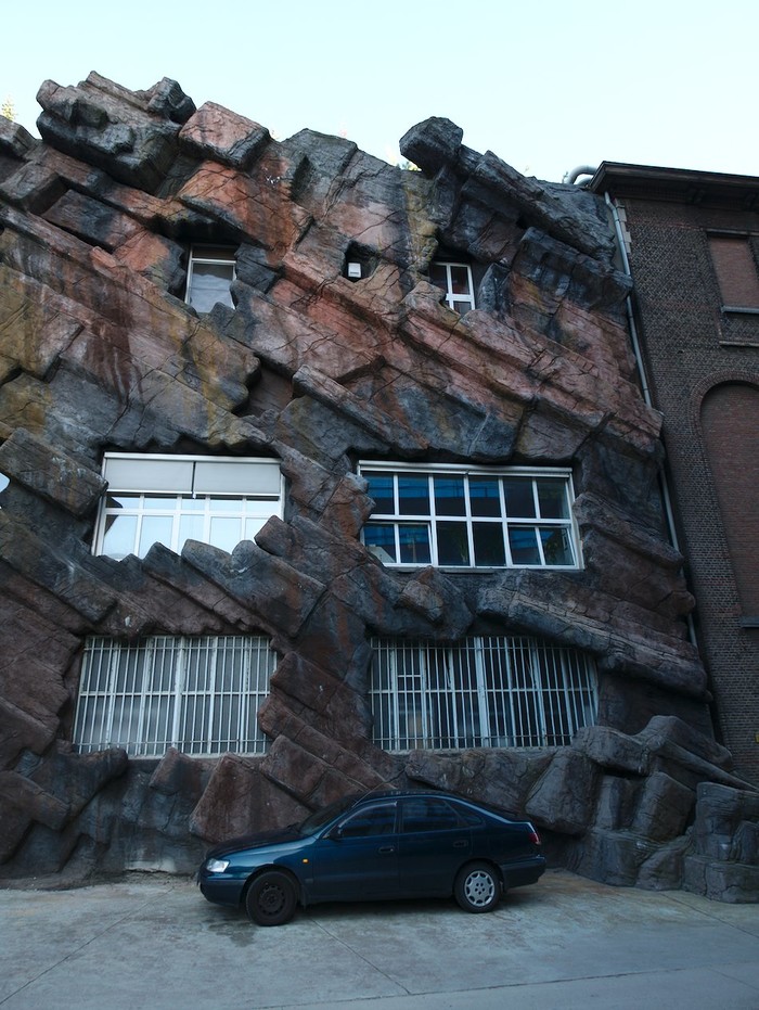 House on the rocks? Rocks on the house?