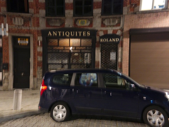 Hope they are not selling antique Rolands :D